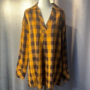 EASEL los angeles brown and yellow tunic  sizeM-L.                     order(65)